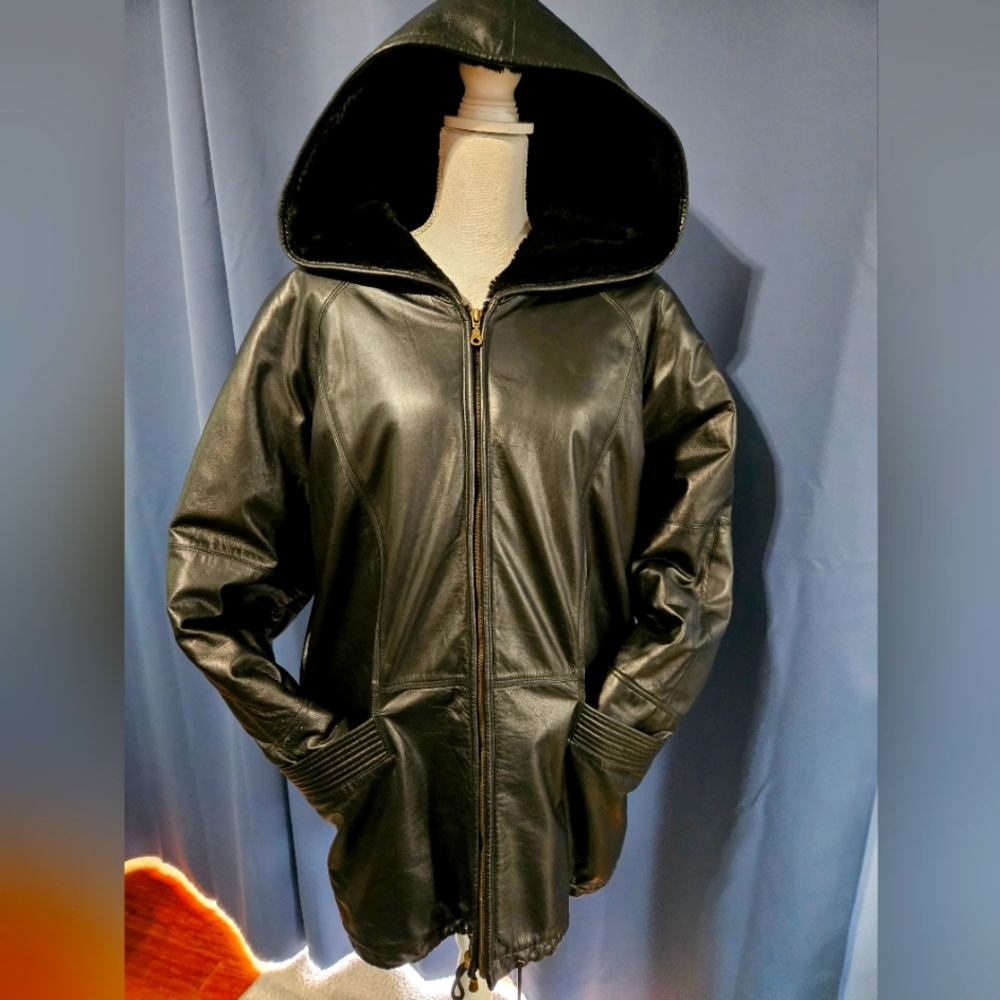 Wilson's leather coat size L/xl Very Heavy And Warm